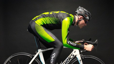 ekoi-perfolinea-flash-jacket-_black-background